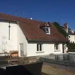 Large Duplex With Terrace *