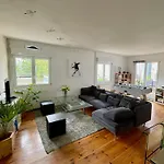 Large Duplex With Terrace Apartman