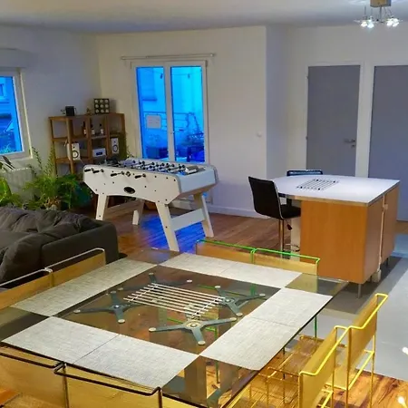 アパート Large Duplex With Terrace