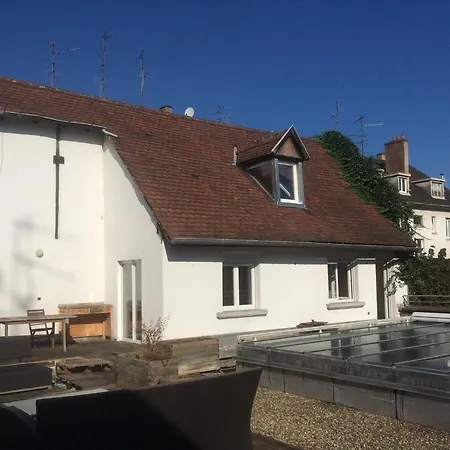 Large Duplex With Terrace *