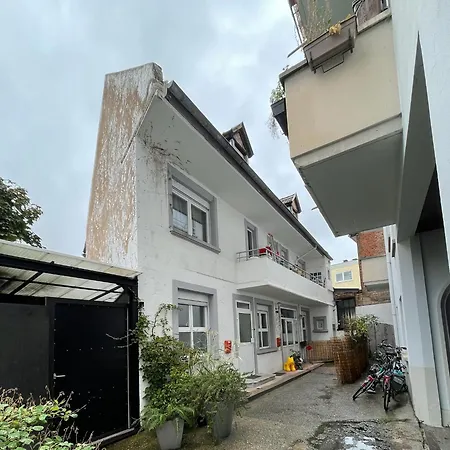 Large Duplex With Terrace 아파트