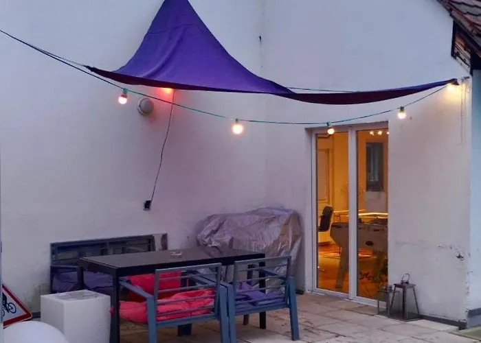 Large Duplex With Terrace