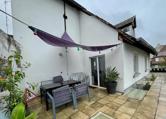 Large Duplex With Terrace