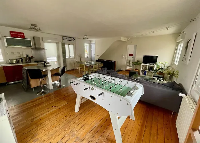 Large Duplex With Terrace Apartment *